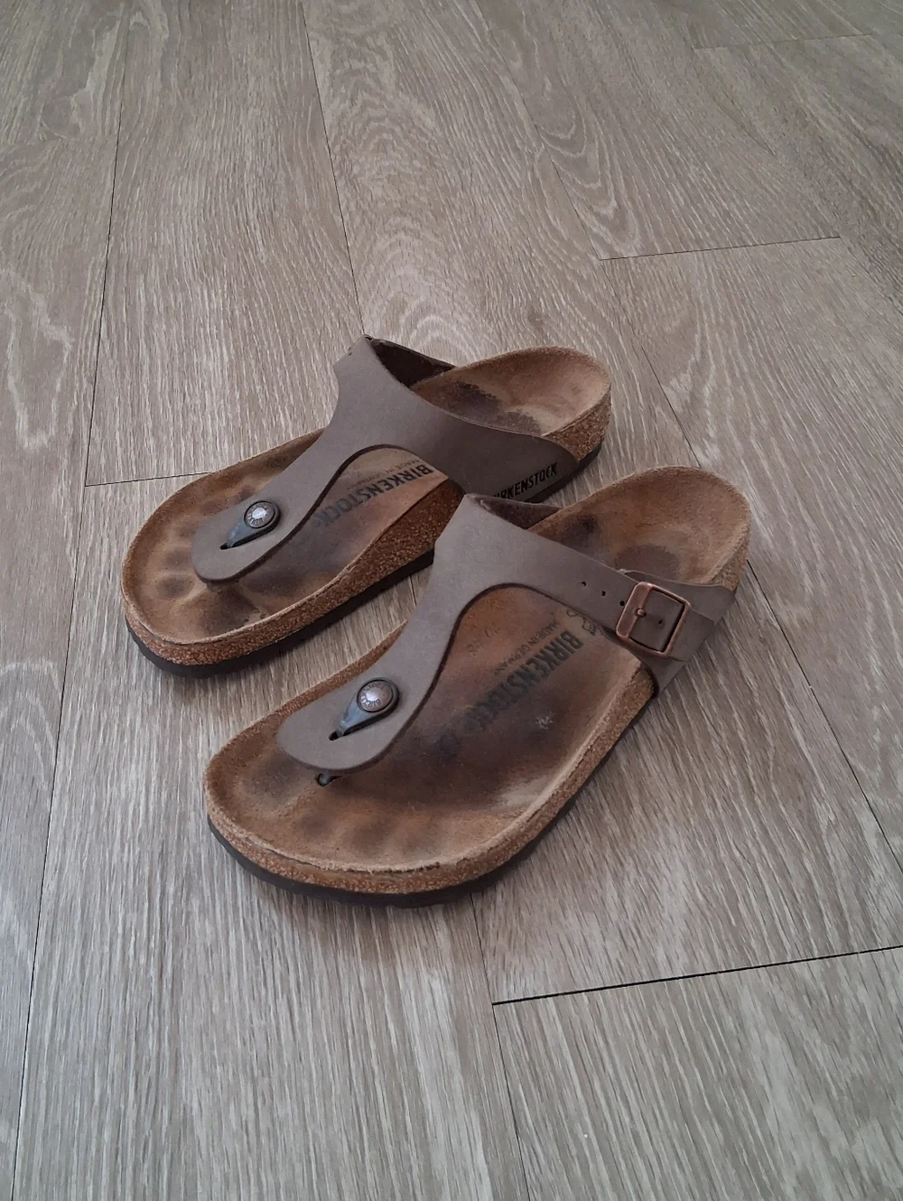 Birkenstock Gizeh Sandal In Mocha 38EU